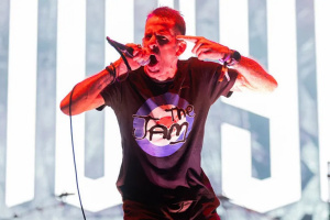 „Špatná zpráva pro vás: Neexistujete.“ Lídr LAMB OF GOD zrušil sociální sítě a vymyslel pastičku na trolly