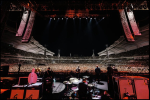 Koncertní ekonomiku táhnou stadionové produkce, nejmenší kluby v problémech, ukazují data za rok 2025