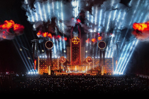 „Deutschland“ na mexický způsob. Chystáte se do kina na RAMMSTEIN?