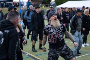 Dosifest ve Sloupnici láká na HENYCH666, DARK GAMBALLE i pohodovou atmosféru