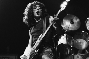 Zemřel lídr kultovních BUDGIE Burke Shelley