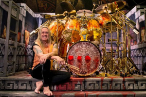 „To si děláš pr*el?“ aneb jak Nicko z IRON MAIDEN odmítl prezidenta