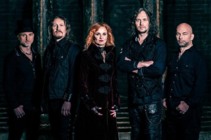 Doomoví pohané COLOSALIST představí debut „Two Suns“ na Universum Tour