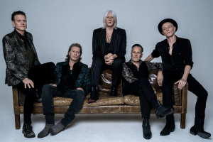 DEF LEPPARD budou mít vlastní film. Uvidíme ho příští rok i v českých kinech?