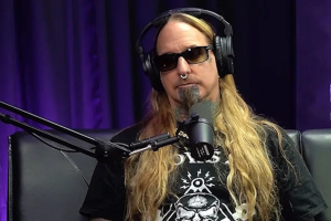 Lídr DEVILDRIVER Dez Fafara je pravděpodobně z nejhoršího venku