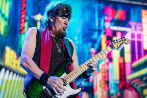 IRON MAIDEN změnili vizuál svých koncertů. Turné „Run for Your Lives“ je ve znamení digitální projekce