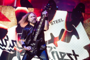 Konec jedné neuvěřitelné éry - Ian Hill po 56 letech opouští JUDAS PRIEST