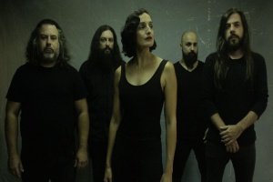 Doom rockeři SINISTRO se portugalštiny nebojí