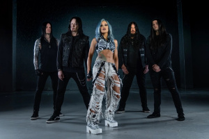 Společná cesta ARCH ENEMY a zpěvačky Alissy White-Gluz je u konce