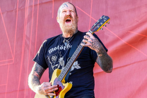 Policie zveřejnila detaily ke smrtelné nehodě Brenta Hindse z MASTODON