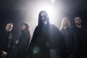 EVANESCENCE pouštějí do světa klip pro všechny, co už toho mají po krk…