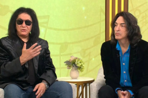 Paul Stanley z KISS o prvním setkání s Genem Simmonsem: „Přišel mi jako arogantní hajzlík.“