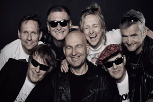 TŘI SESTRY pod vobraz v knižním vydání