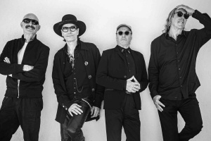 Legendární tvorba KING CRIMSON z 80. let zazní v červnu v Praze v podání superkapely BEAT