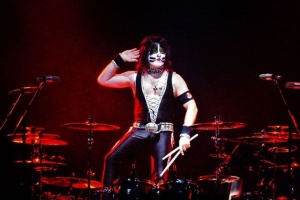 KISS Speciál uvádí: Eric Singer – Kočičí muž vyráží na poslední lov