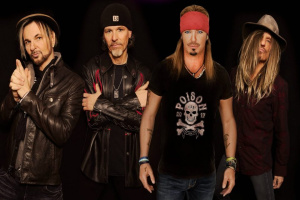 Žádné koncerty POISON?