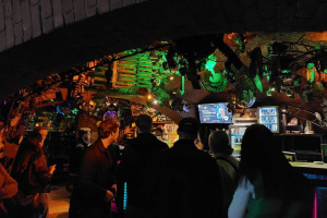 FOO FIGHTERS pustili novou desku s předstihem vybraným šťastlivcům v Crossu