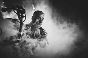 Till Lindemann přináší rozšířenou verzi svého sólového debutu „Zunge 2025“